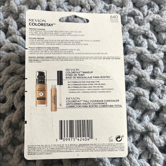 Revlon ColorStay Pressed Powder - Medium - Picture 2 of 3